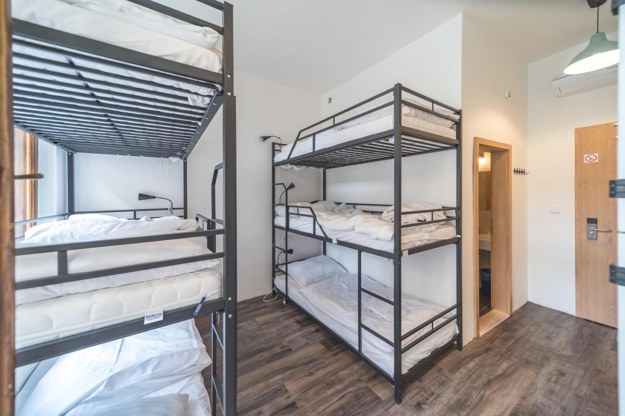 Hostel Orange Прага Экстерьер фото