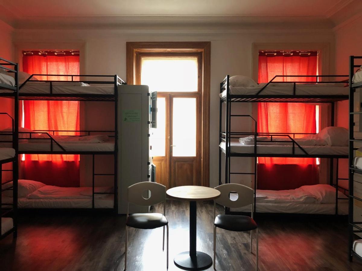 Hostel Orange Прага Экстерьер фото