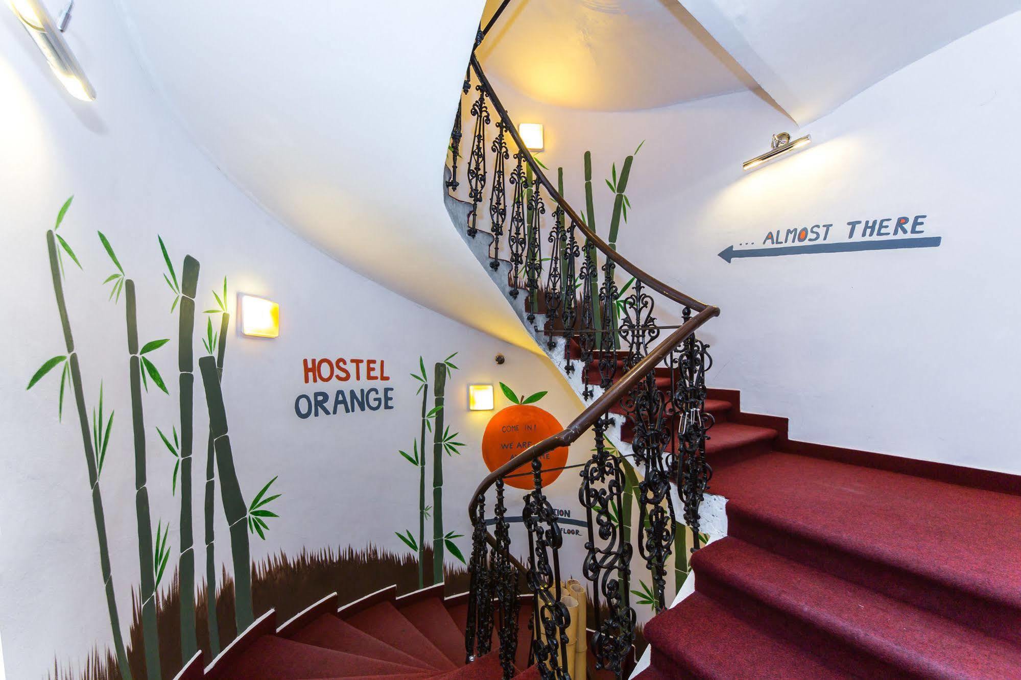 Hostel Orange Прага Экстерьер фото
