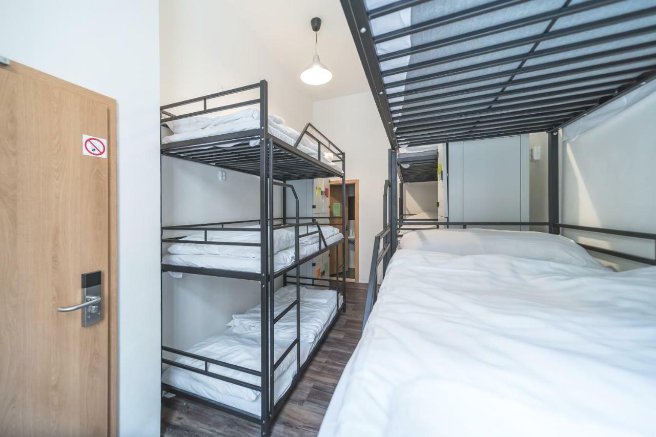 Hostel Orange Прага Экстерьер фото